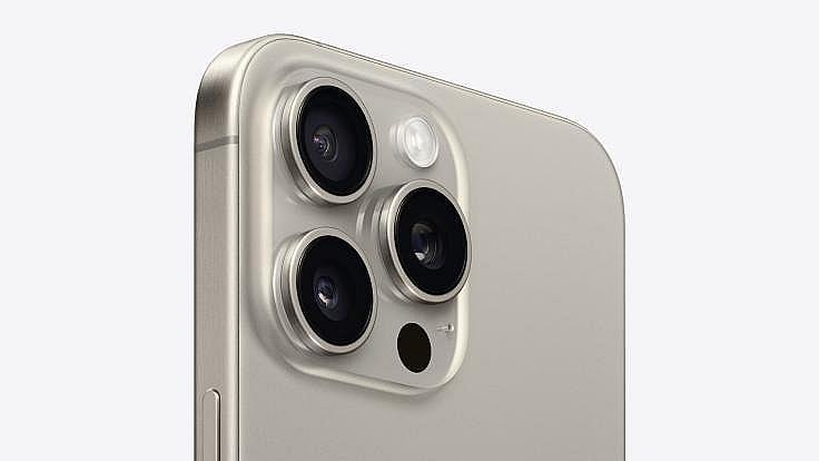 Знову чутки про те, що Apple привезе 5-кратну телекамеру на iPhone 16 Pro
