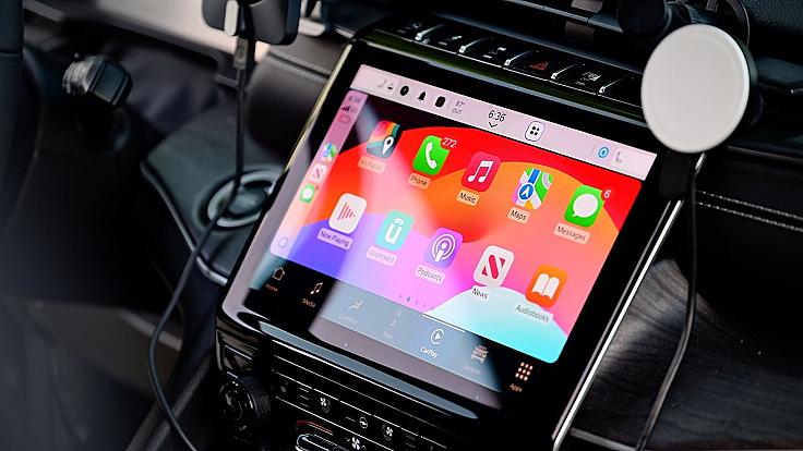 Водії люблять CarPlay, адже на тлі інших систем він працює найкраще