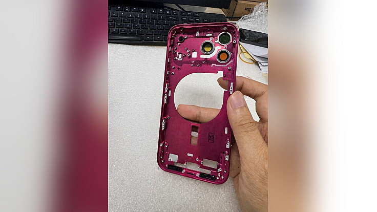 У мережу злили кольори iPhone 18 Pro - Dark Cherry, Light Blue і Dark Gray